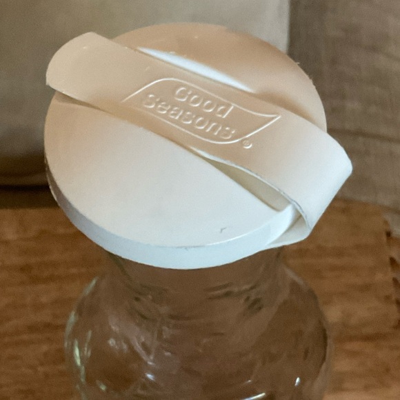 Vintage Good Seasons Glass Cruet Vine Pattern - Picture 3 of 12